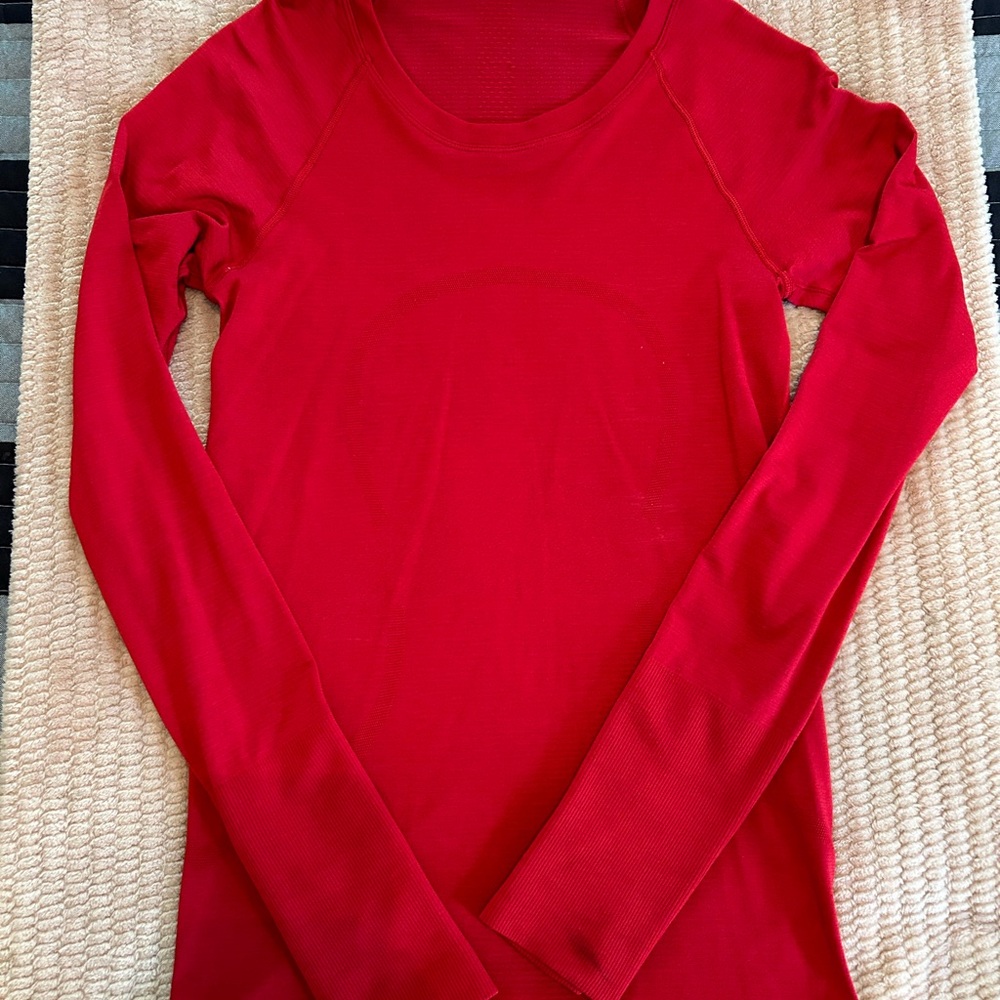 Lululemon Athletica Fitted Red Long Sleeve Tee